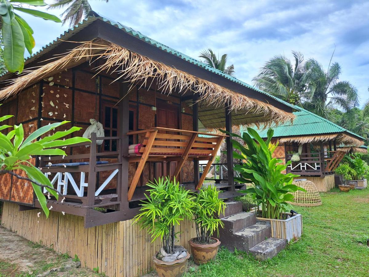 Sense * หาดเทียน